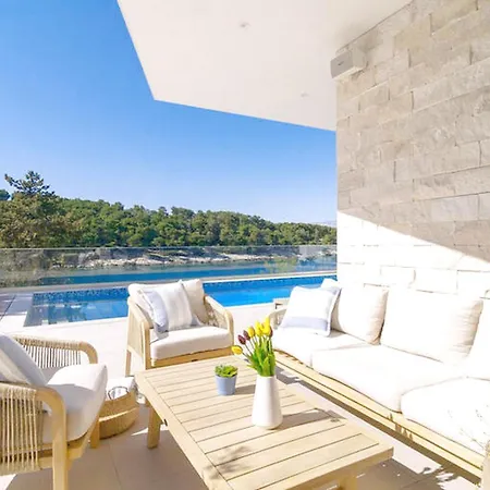 Beautiful Holiday Homesplitska Splitska
