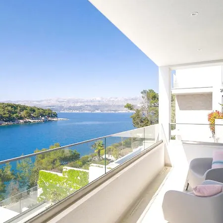Σπίτι διακοπών Beautiful Holiday Homesplitska Splitska