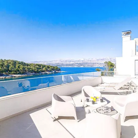 Beautiful Holiday Homesplitska Σπίτι διακοπών Splitska