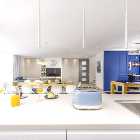 Beautiful Holiday Homesplitska *